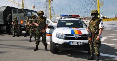 Operațiune de anvergură  în portul Constanța: zeci  de refugiați salvați de militari - 8