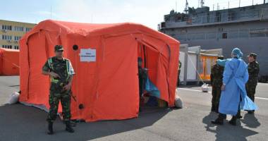 Operațiune de anvergură  în portul Constanța: zeci  de refugiați salvați de militari - 9