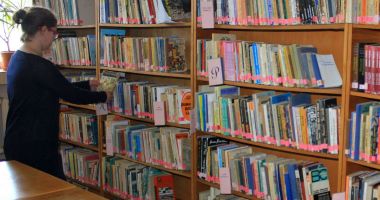 Stire din Cultură-Educație : Operele lui Iris Murdoch, la Biblioteca Județeană