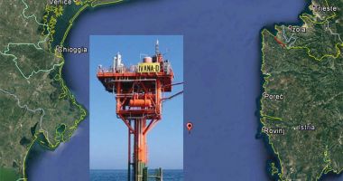 O platformă de foraj s-a scufundat în Marea Adriatică