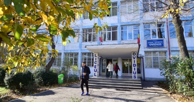 Stire din Cultură-Educație : Oportunități de voluntariat  pentru elevii  de la "Ovidius"