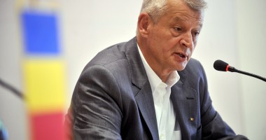 Stire din Social : Oprescu vrea referendum în București pe tema maidanezilor