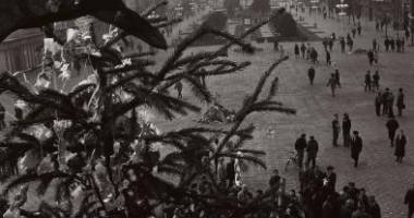 Imagini document / 25 DE ANI DE LA REVOLUȚIE - 22 decembrie 1989: Fuga lui Ceaușescu și zeci de mii de oameni în stradă, sub tiruri de gloanțe - 12