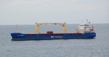 Stire din Economie : Opt marinari de pe "BBC Caribbean", răpiți de pirații nigerieni