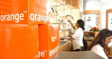 Stire din Economie : Se lansează Orange TV
