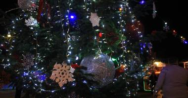 VEȘTI BUNE! SE DESCHIDE PATINOARUL DIN ORĂȘELUL COPIILOR - 3