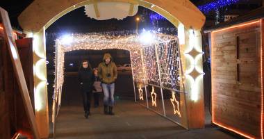 VEȘTI BUNE! SE DESCHIDE PATINOARUL DIN ORĂȘELUL COPIILOR - 2