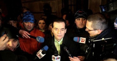 Stire din Politică-Administrație : Ce spun Ponta și Antonescu despre faptul că Ludovic Orban a fost huiduit în Piața Universității