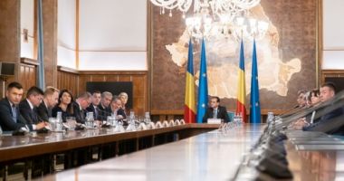 Guvernul a aprobat majorarea salariului minim! Iată cu cât crește