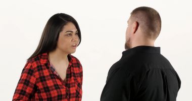 Stire din Eveniment : Ordin de protecție după ce și-a amenințat soția și copilul