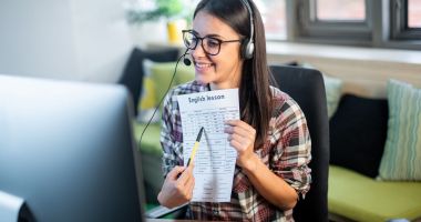 Stire din Cultură-Educație : Ore de engleză gratuite pentru viitorii studenți de la "Ovidius"