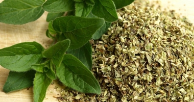 Oregano stopează dezvoltarea celulelor maligne