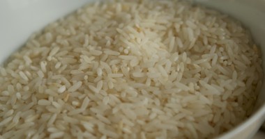 Stire din Sănătate : Atenție! De ce nu e bine să consumăm orez reîncălzit