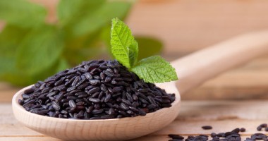 Stire din Diverse : De ce e bine să mâncăm orez negru