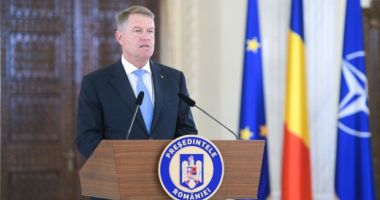 Stire din Politică-Administrație : Klaus Iohannis: Resping categoric propunerile înaintate pentru miniștrii interimari. Premierul să meargă în Parlament