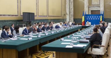 Stire din Politică-Administrație : Liviu Dragnea anunță remanierea Guvernului Dăncilă