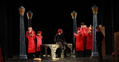 Stire din Cultură-Educație : O săptămână de poveste  la Teatrul "Căluțul de mare"