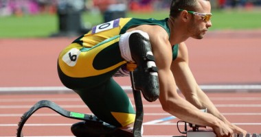 Stire din Sport : Ancheta în cazul Oscar Pistorius: Poliția a găsit testosteron și seringi la domiciliul sportivului