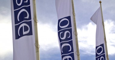 Stire din Actualitate : Rusia a invitat observatori OSCE la granița ruso-ucraineană