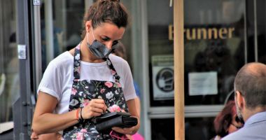 Stire din Social : Sute de locuri de muncă vacante în Spaţiul Economic European. Se caută ospătari