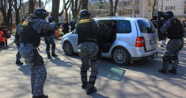 Galerie foto. Spectacol de Ziua Poliției. Ostatic eliberat și bombă detonată, în centrul Constanței - 11