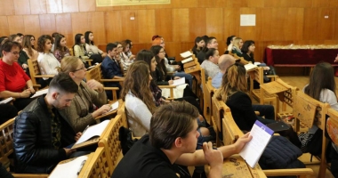 O tânără din Constanța,  stabilită la Bruxelles, luptă  pentru prietenii ei rămași acasă - 4
