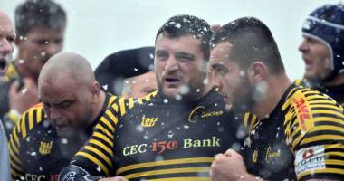 Stire din Sport : Un jucător al Farului conduce "lupii" în ultimul meci din grupă