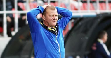 Stire din Sport : Revoluţie la Galaţi. Antrenorul lui Oţelul, Dorinel Munteanu, renunţă la 7 jucători