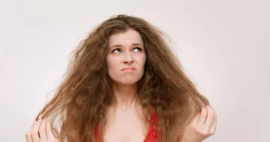Folosiți oțet de mere? Iată ce efecte poate avea asupra părului