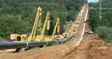 Rețeaua de combustibil a NATO, modernizată după decenii. Investiție de 27 de miliarde de euro