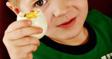 Stire din Diverse : Ouăle în alimentația copilului. Ce trebuie să știi