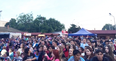 Zilele Orașului Ovidiu, show cu vedete, muzică populară și întreceri sportive - 4