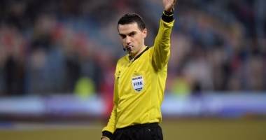 Stire din Sport : Ovidiu Hațegan o va arbitra pe Barcelona în Liga Campionilor