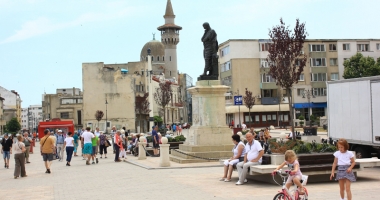 Stire din Cultură-Educație : Spectacolul coregrafic "Ovidius - de rerum natura", în Piața "Ovidiu"