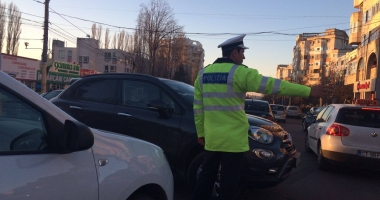 GALERIE FOTO. ACCIDENT RUTIER LA CONSTANȚA. INTERVINE SMURD-UL. TRAFICUL ESTE INFERNAL! / UPDATE - 7