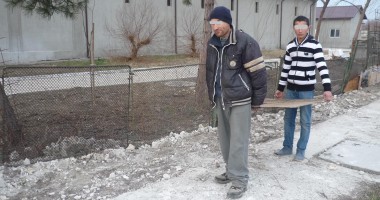 Stire din Eveniment : Au furat fier vechi până i-au prins jandarmii