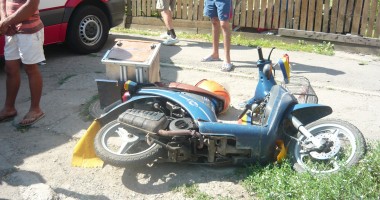 Bătrân transportat la spital în accidentul de la intersecția Șoselei Mangaliei cu strada Pandurului | GALERIE FOTO - 3