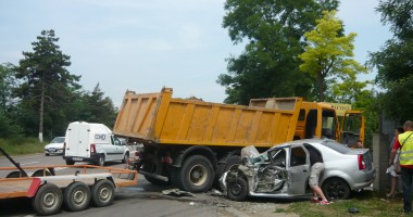 Stire din Eveniment : Accident rutier GRAV pe DN2A / GALERIE FOTO