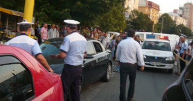Galerie FOTO. Focuri de armă în Constanța. Limuzină ciuruită de polițiști - 2
