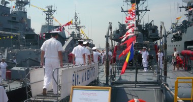 Galerie FOTO. Ziua Porților Deschise. Mircea Dușa, în portul militar Constanța. Iată ce a declarat ministrul Apărării - 3