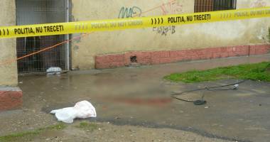 Galerie foto. TRAGEDIE în cartierul Tomis Nord din Constanța / S-a aruncat de la etaj. Update - 2