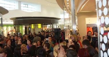 Îmbulzeală la deschiderea H&M  GALERIE FOTO - 5