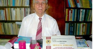 Stire din Cultură-Educație : "Un profesor nu poate fi la fel ca un funcționar"