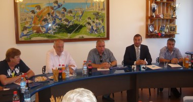 Rugby / Președintele FRR, Alin Petrache a vizitat sediul RCJ Farul Constanța. GALERIE FOTO - 2