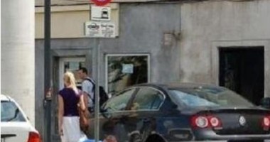 INGENIOZITATE FĂRĂ MARGINI: Cum și-a deblocat un român roata mașinii - 3