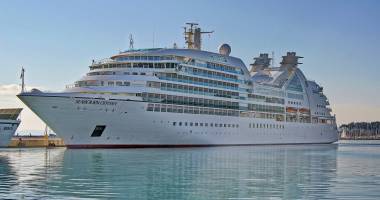 Stire din Eveniment : Pachebotul "Seabourn Odyssey" a adus 463 de turiști la Constanța