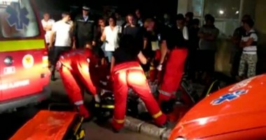 Stire din Actualitate : VIDEO / Un pacient a fost resuscitat în stradă, în fața spitalului închis
