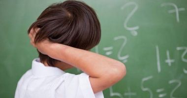 Stire din Social : Păduchii au pus stăpânire pe elevii constănțeni!