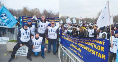 Stire din Cultură-Educație : Sărăcia i-a scos în stradă pe angajaţii din Educaţie! "Avem buzunarele goale şi copii de crescut"