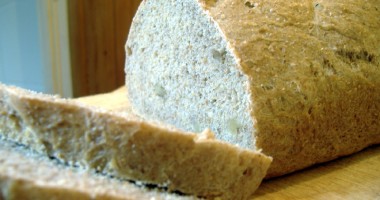 Stire din Sănătate : Peste 50%  din pâinea românească  are E-uri